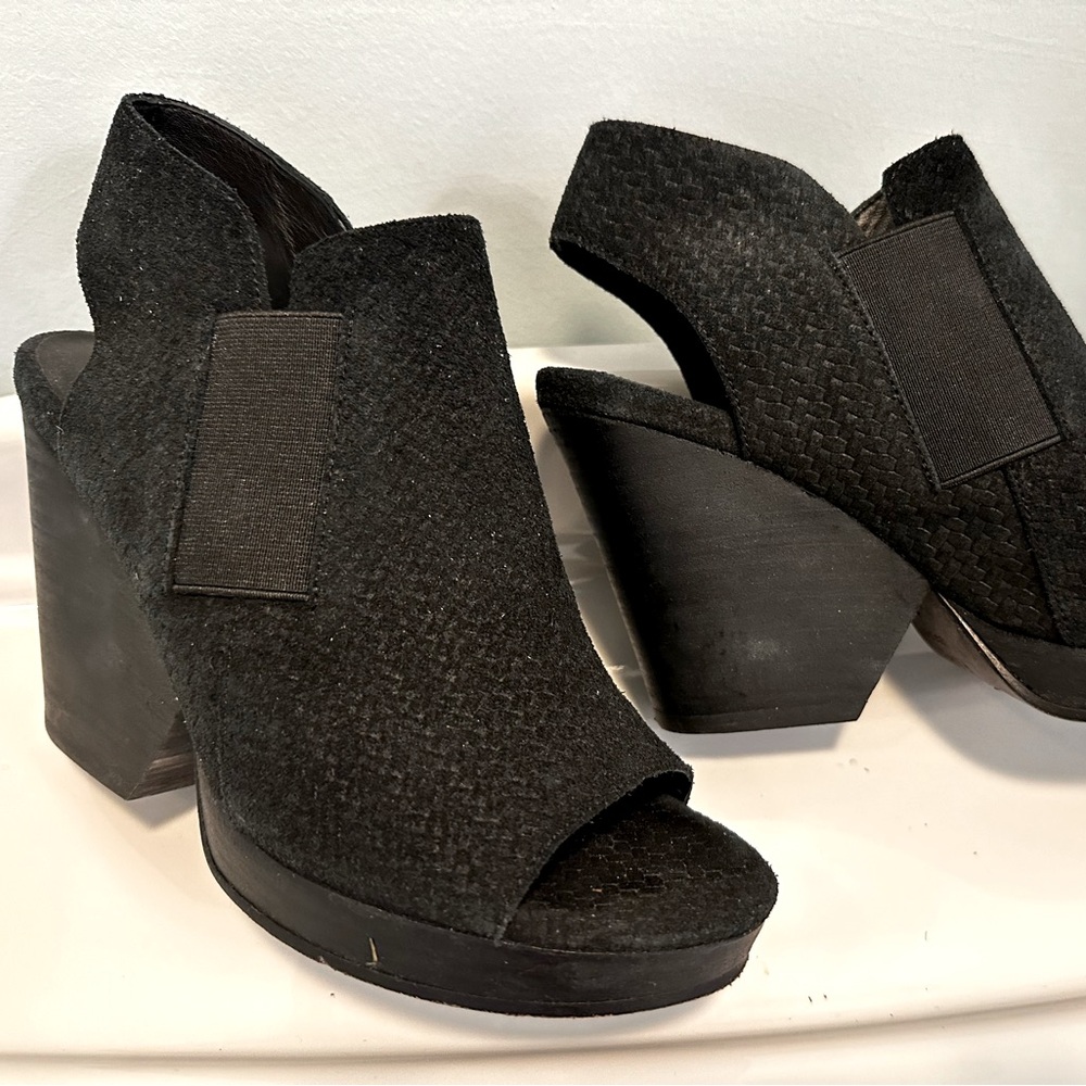 Eileen Fisher Plus Block Heel Sandal